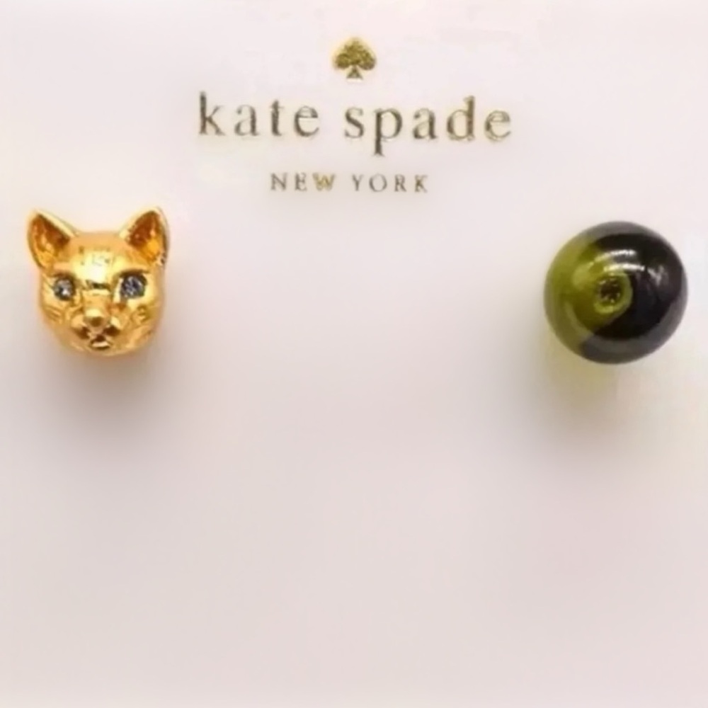 $58 Kate Spade House Cat & Peridot Ball Stud Earrings in gold & green - Picture 5 of 6